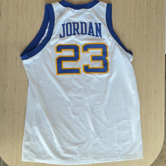 Michael Jordan High School Jersey - Picture 4 of 6